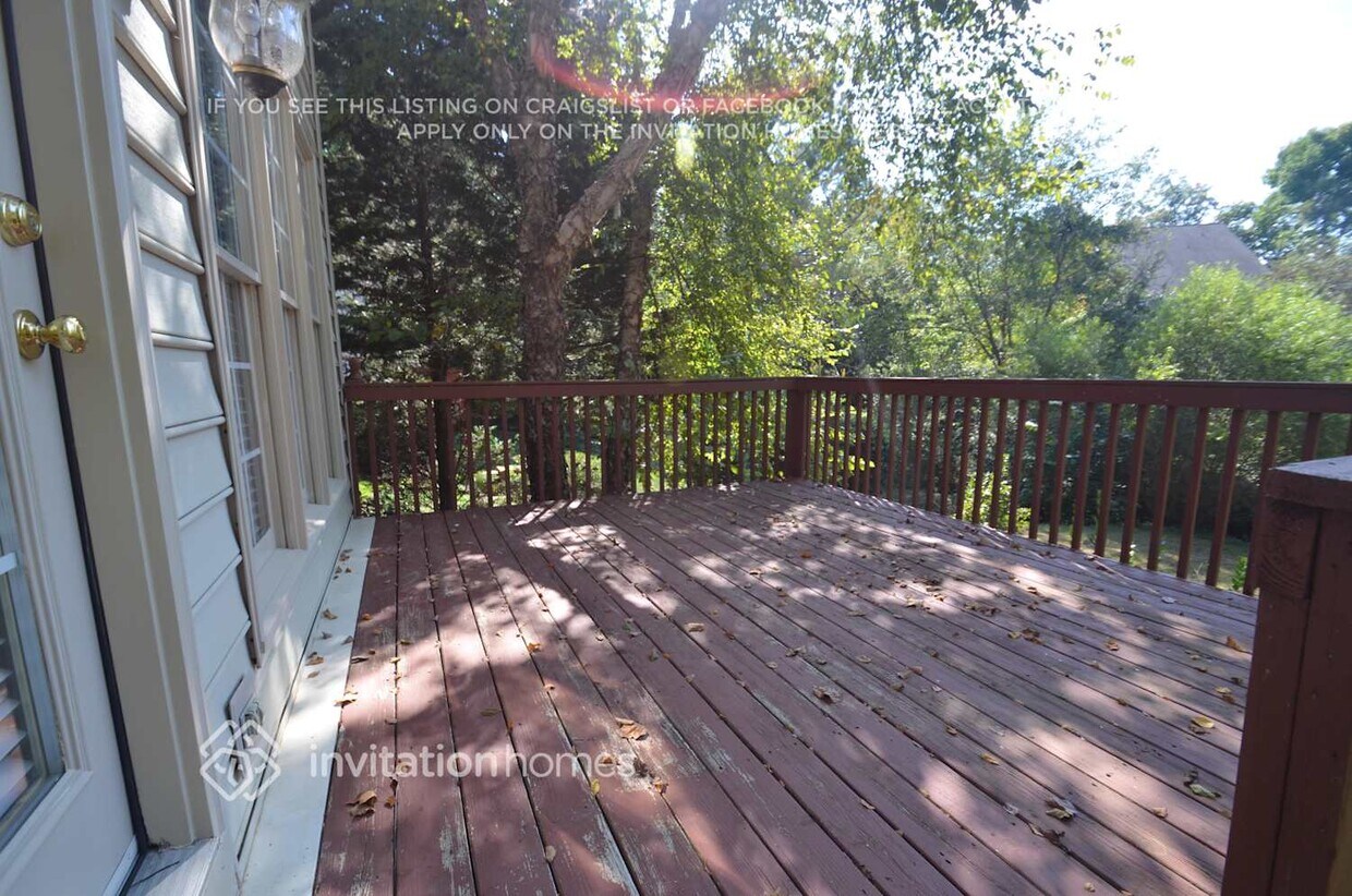 Foto del edificio - 5722 Kinglet Ln