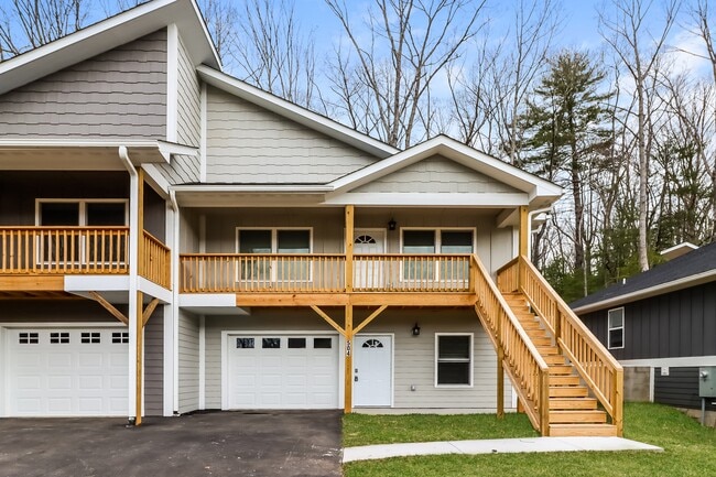 Building Photo - 504 Sycamore Br Rd