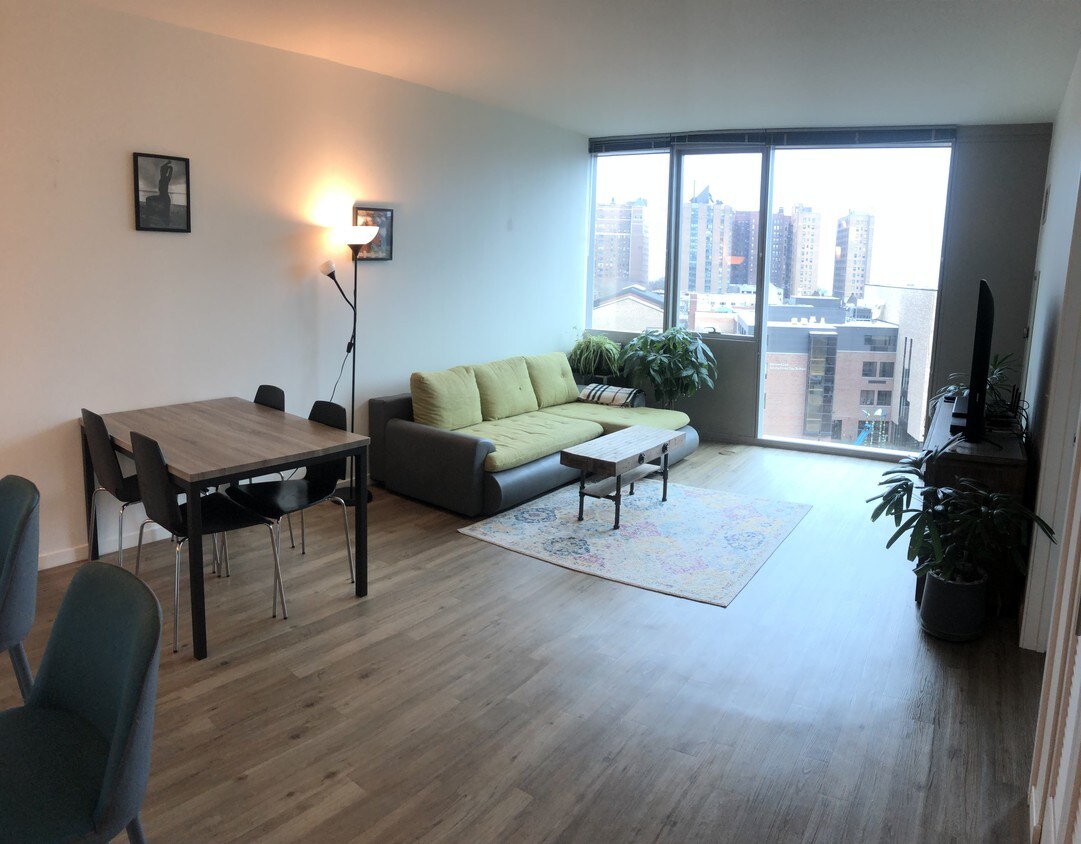 Foto principal - 3736 N Halsted St