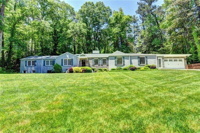 Foto del edificio - 485 Valley Rd NW