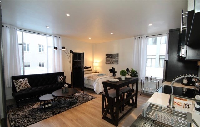 Living Area - 140 Linden Ave