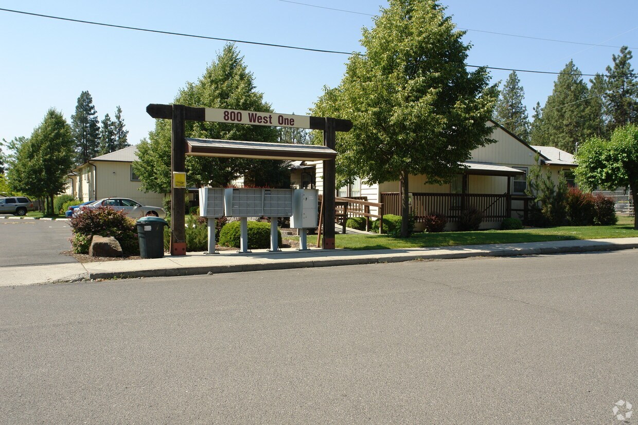 800 W 1st St, Cheney, WA 99004 Apartments Cheney, WA