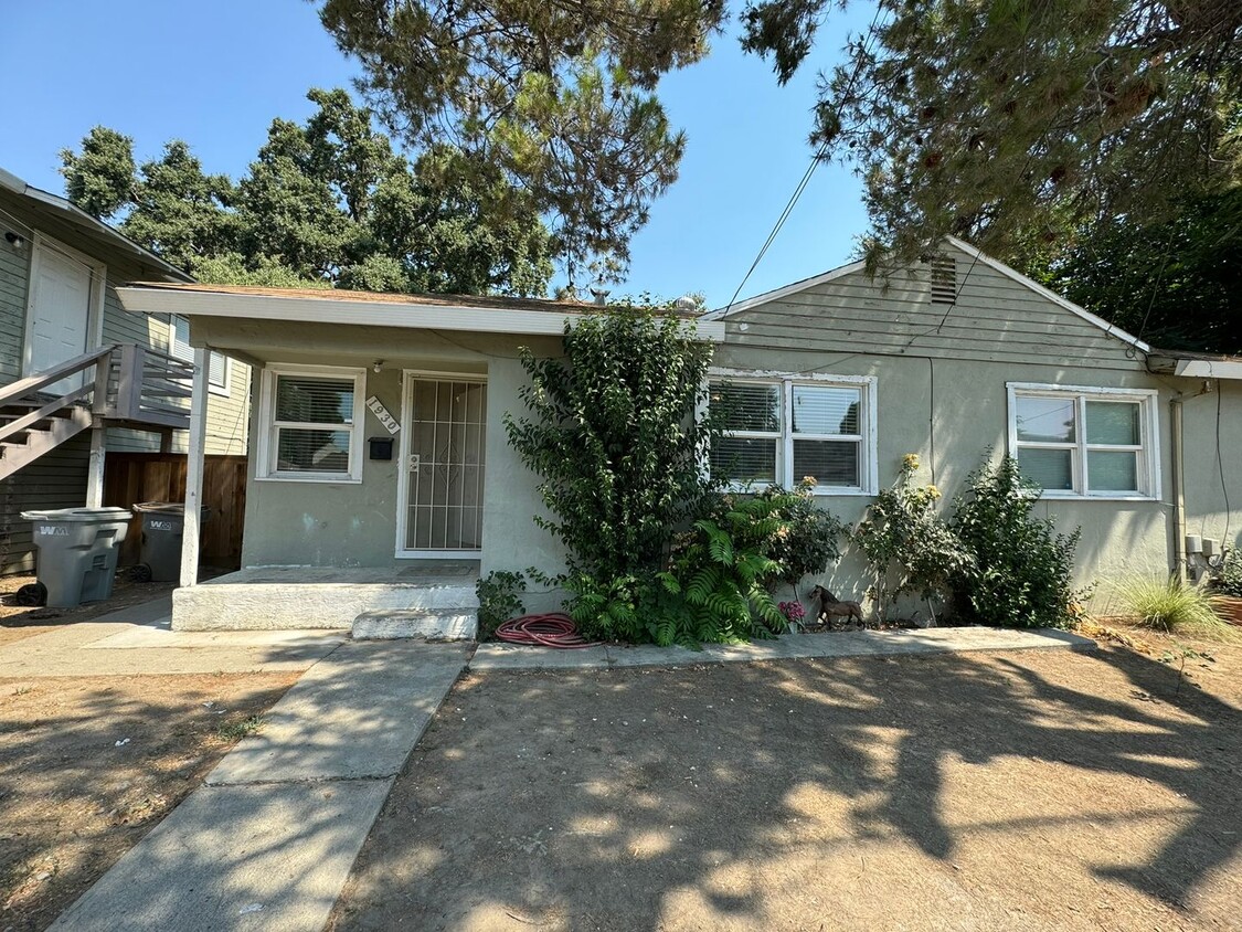 Primary Photo - Merkley Duplex &amp; 2-BD