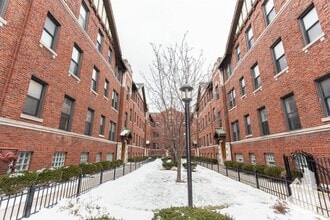 Building Photo - 2700 N Spaulding Ave