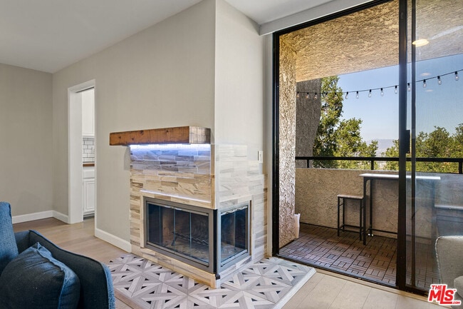 Foto del edificio - 4275 Vía Arbolada