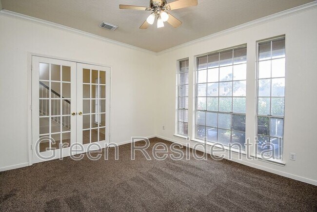 Foto del edificio - 6323 Haddock Ct