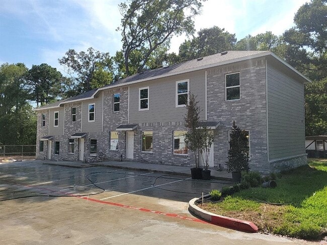 Building Photo - 615 Hayman St