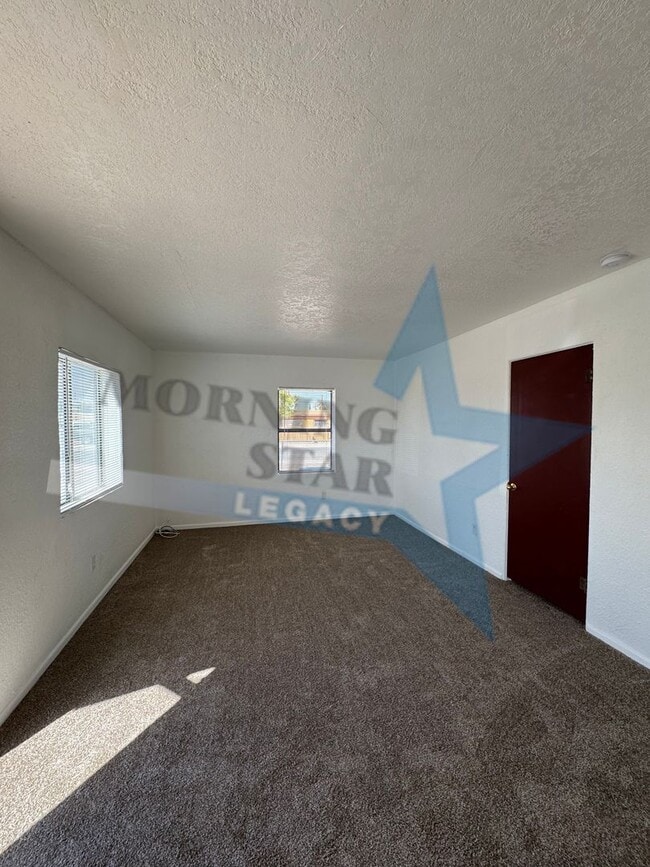 Foto del edificio - 612 3rd St