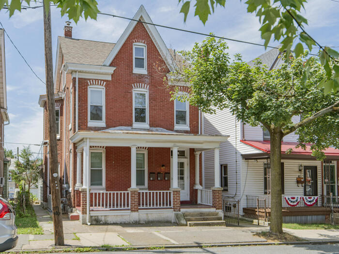 14 W 3rd St, Pottstown, PA 19464 House Rental in Pottstown, PA