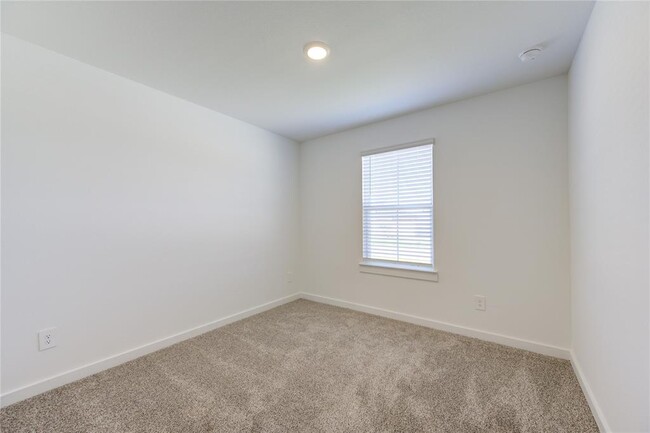 Building Photo - 8038 Tropea Dr