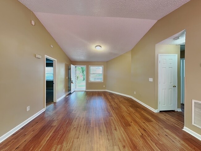 Building Photo - 6613 Cool Water Ct