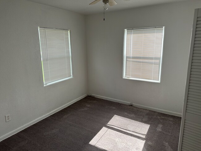 Foto del edificio - Winter Park Corner Lot