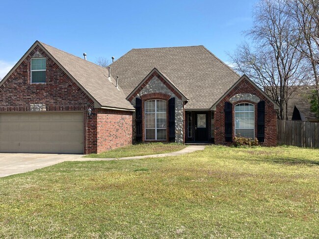 Foto del edificio - Spacious 3BDRM Home in Blackberry Ridge, V...