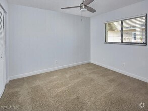 Building Photo - 213 Bay Meadows Dr