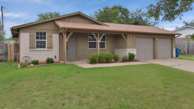 Foto del edificio - 824 E Prairie View Rd