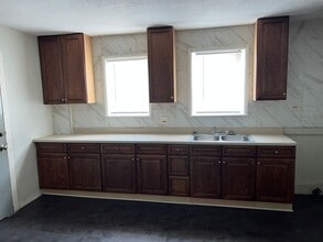Building Photo - 167 Chittenden St