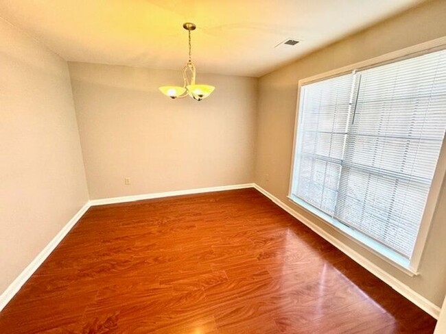 Building Photo - Southeast Memphis Remodeled 4 Bedroom 2.5 ...