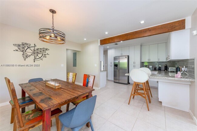 Foto del edificio - 510 SW 16th Ct