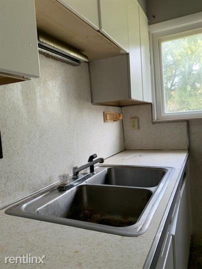 Building Photo - 2 br, 1 bath House - 3910 12th St