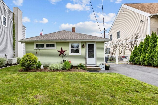 Building Photo - 75 Charlotte Dr