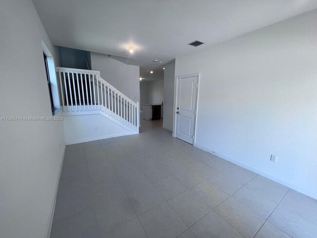 Foto del edificio - 15911 SW 2nd Pl