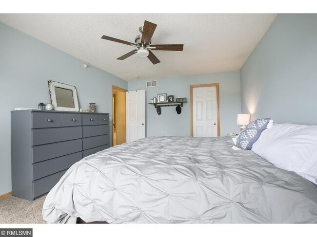 Building Photo - 17647 Hackberry Ct