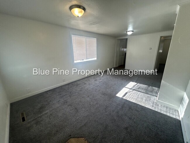 Foto del edificio - 143 Parrish Ln