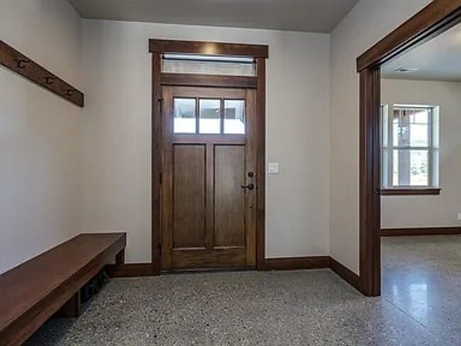 Building Photo - Executive Home in Dover Bay