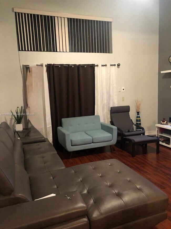 Foto del edificio - 3 bedroom in Miami Gardens FL 33169