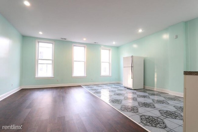 Foto del edificio - 1315 W 18th St
