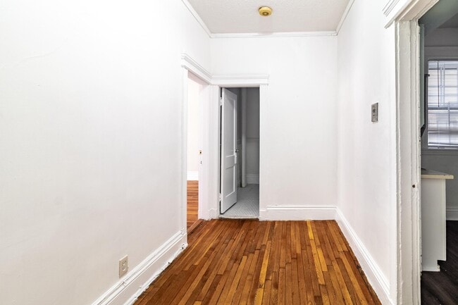 Building Photo - 29 Queensberry St