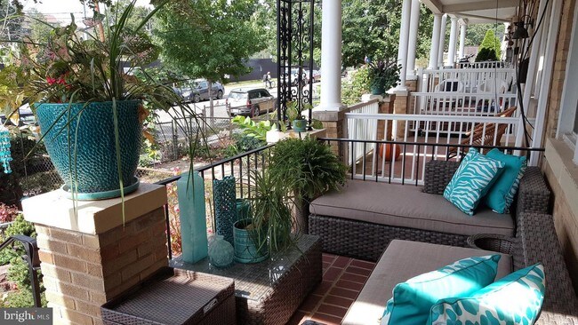 Foto del edificio - 2615 3rd St NE