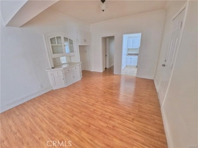 Building Photo - 112 Huntington