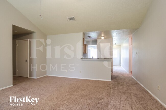 Foto del edificio - 2118 Knollbrook Ln
