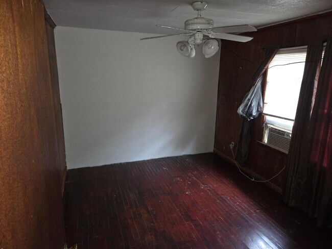 Foto del edificio - 640 Andry Ln