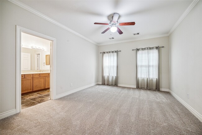 Foto del edificio - 5841 Katy St