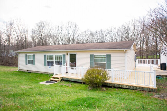 Foto del edificio - 42890 Gibson Rd