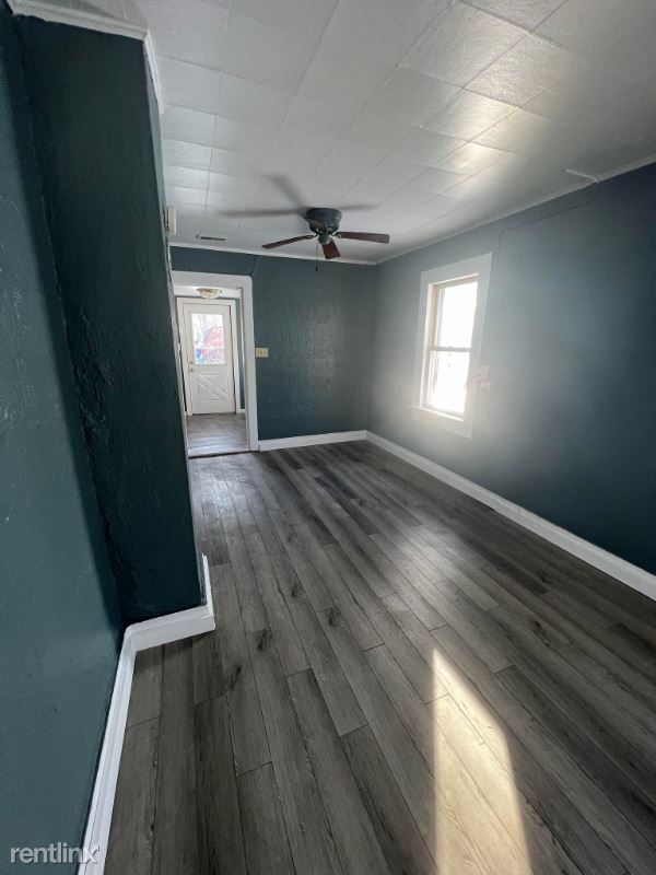 Building Photo - 2 br, 1 bath House - 910 E Marietta Ave