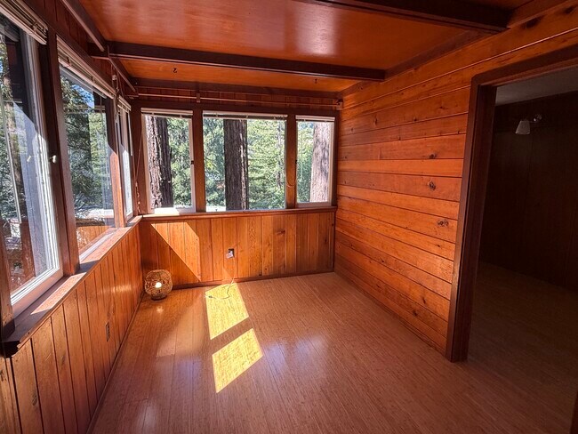 Foto del edificio - 87 Ethel Ave