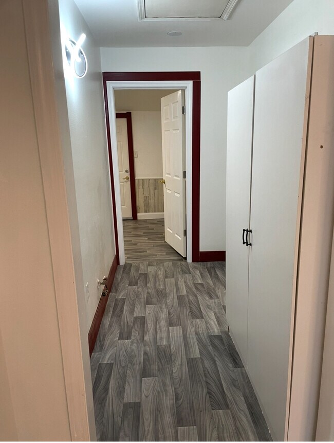 Foto del edificio - 509 S Laurel St