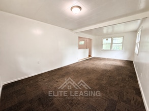 Building Photo - 1529 SW Polk St