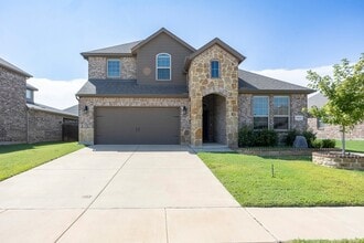 Building Photo - 2913 Cerro Ranch Rd