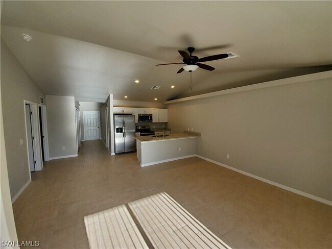 Foto del edificio - 3418 SW 17th Ave