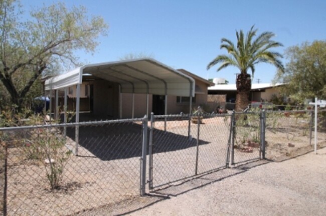 Foto del edificio - 3 bed 2 bath Mobile Home Available
