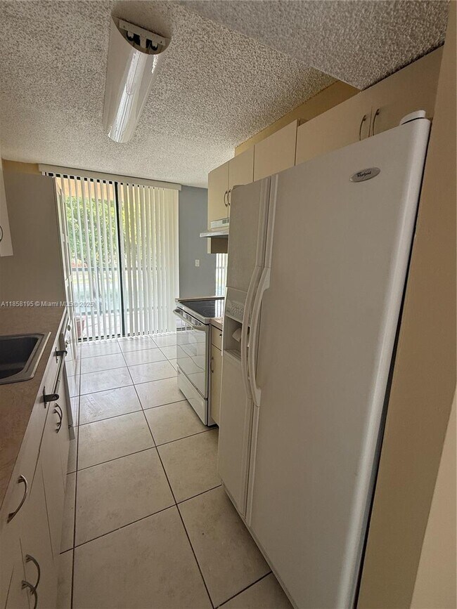 Foto del edificio - 11780 SW 18th St