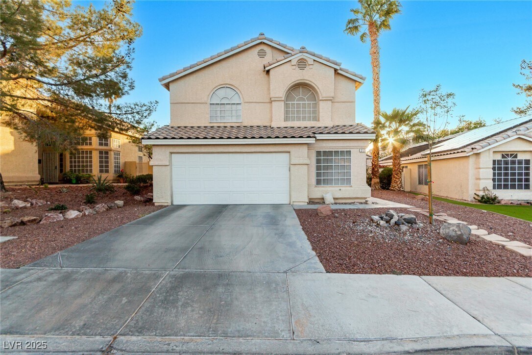 Foto principal - 217 Cimarron Village Way