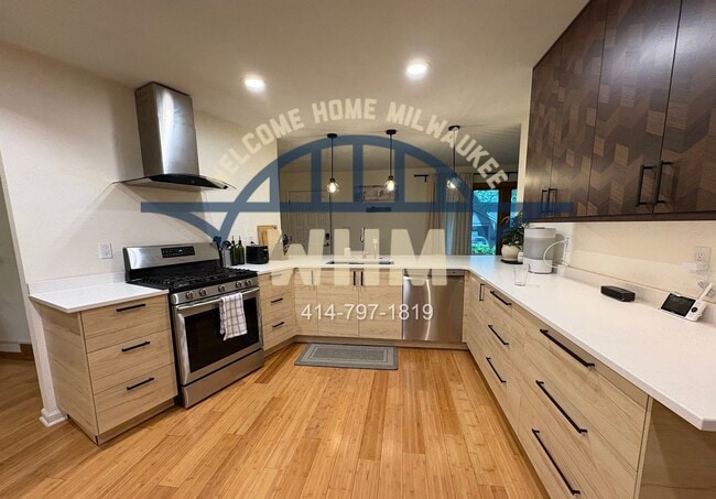 Foto del edificio - 4233 W Carmel Dr