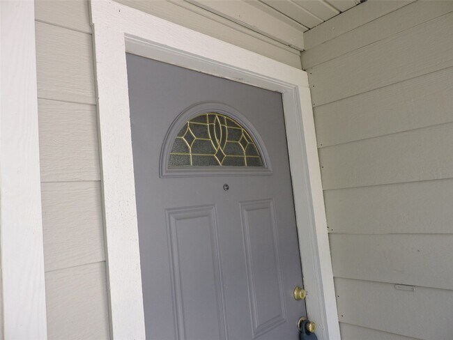 Foto del edificio - 17401 Red Oak Dr