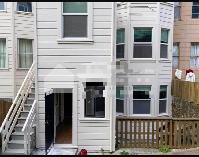 Building Photo - 141 Jackson St