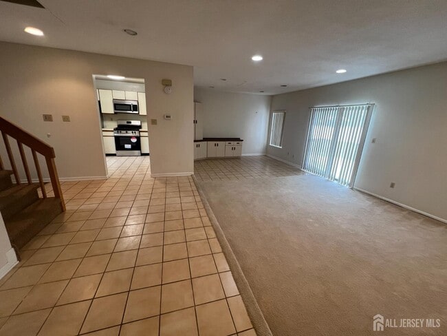 Building Photo - 89 Gate House Ln